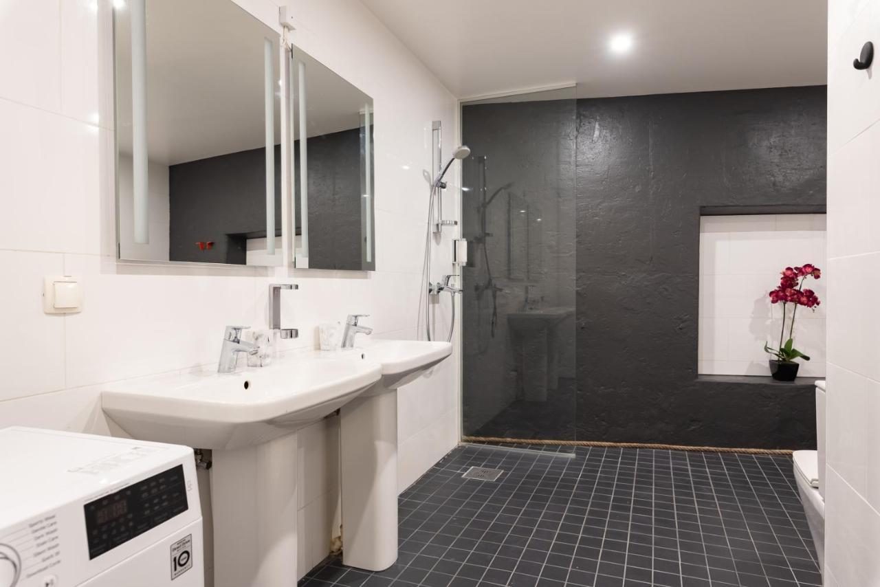Stylish Apartment With Parking In Telliskivi タリン エクステリア 写真